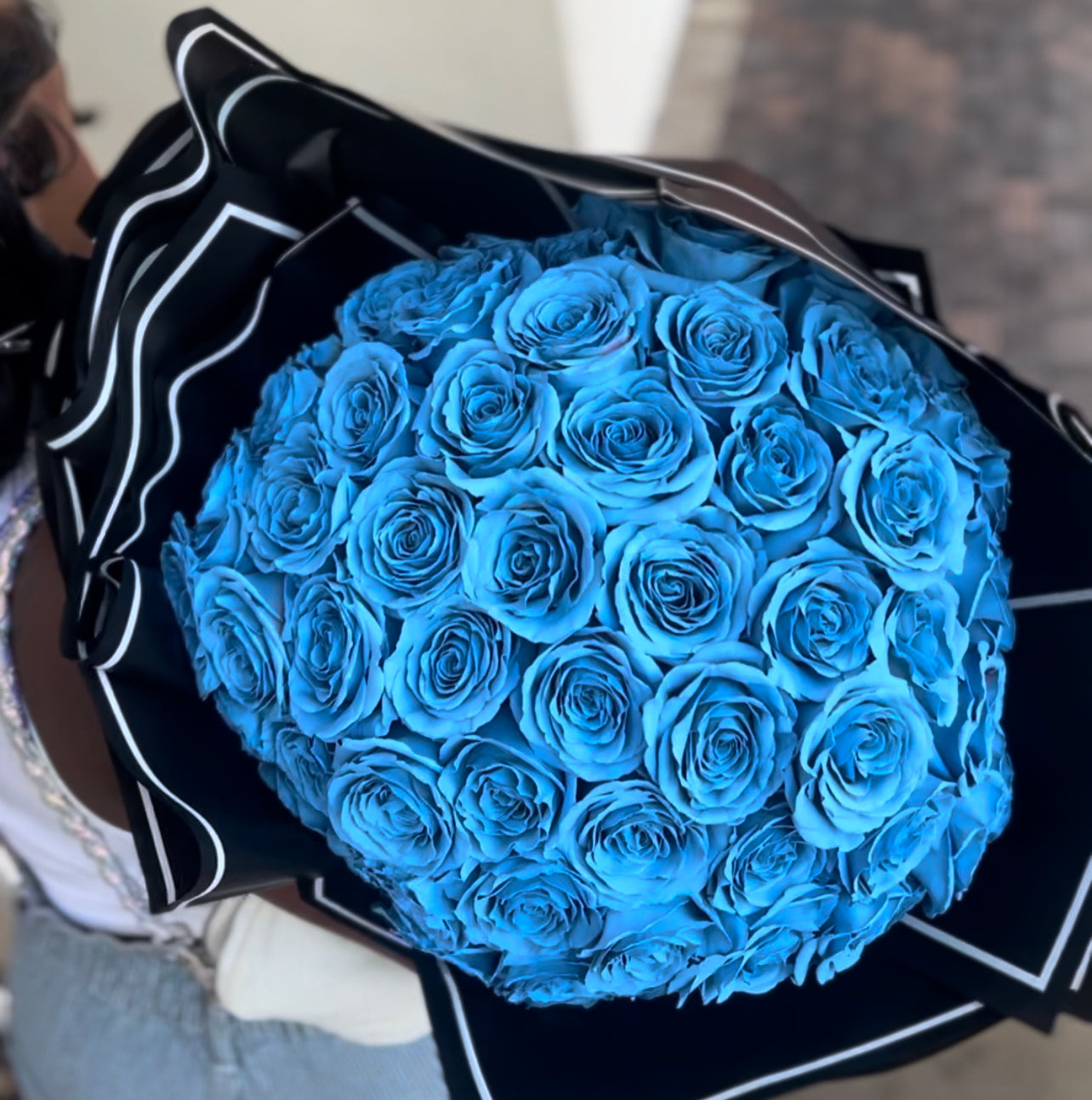 Icey Blue Tinted Rose Bouquet